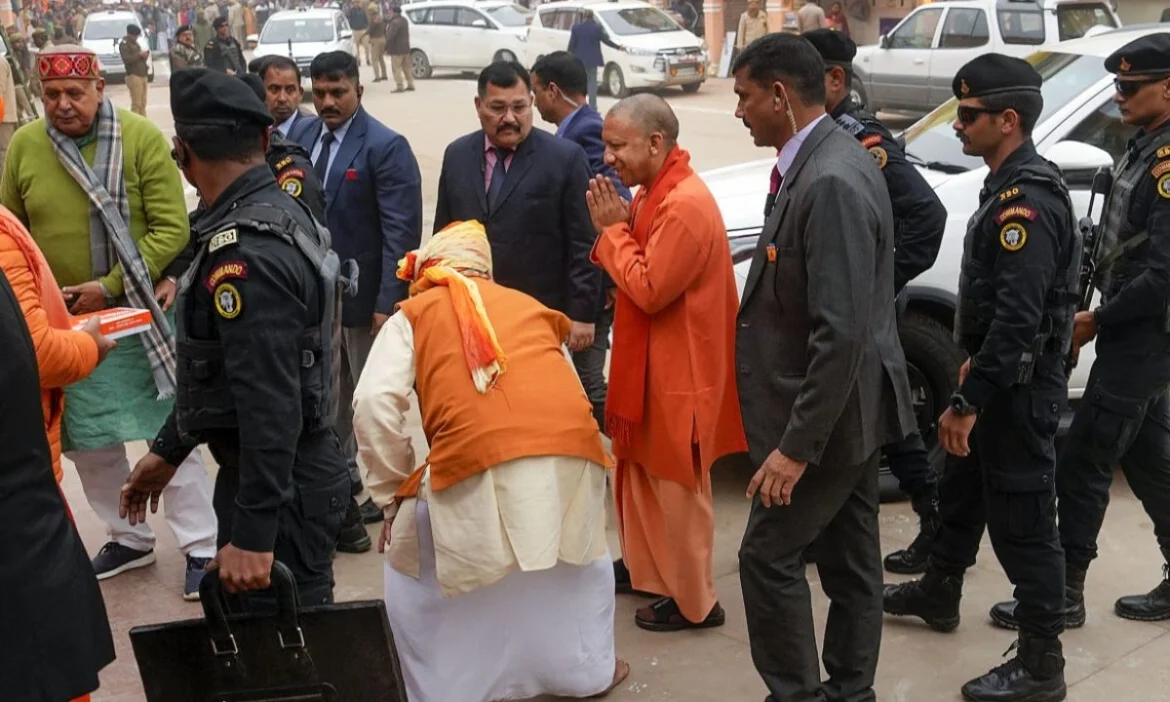 सीएम योगी ने किया अयोध्या का दौरा, तैयारियों का लिया जायजा