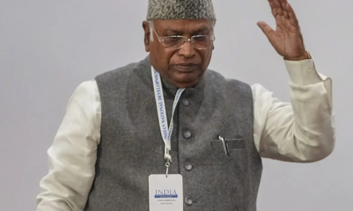 बेरोजगारी देश में सबसे ज्वलंत मुद्दा-मल्लिकार्जुन खड़गे