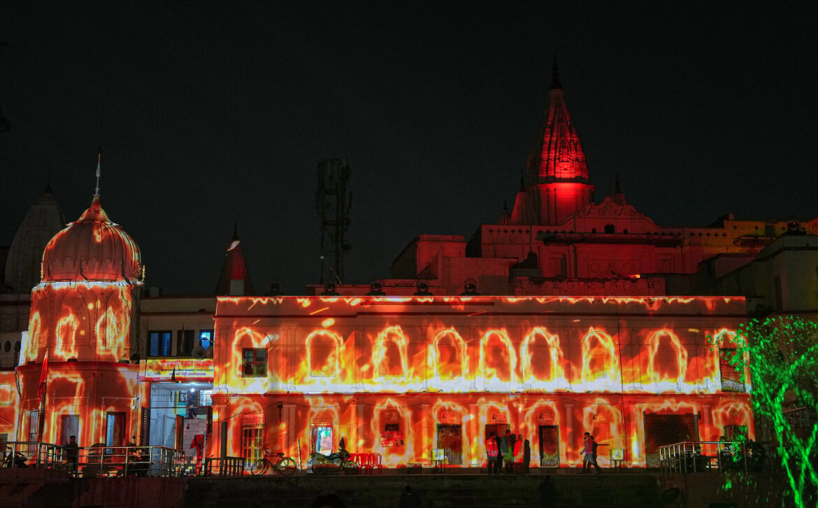 mahayagya on saryu river