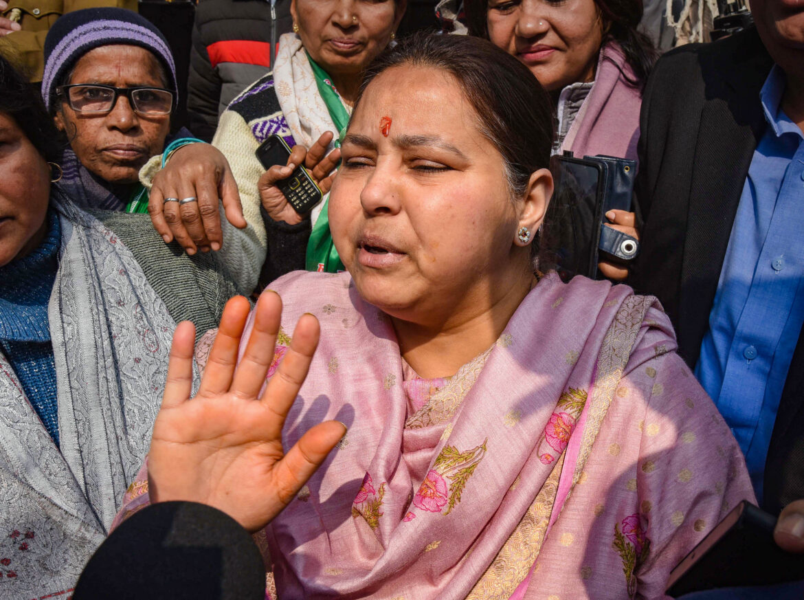 Misa Bharti reached ED office