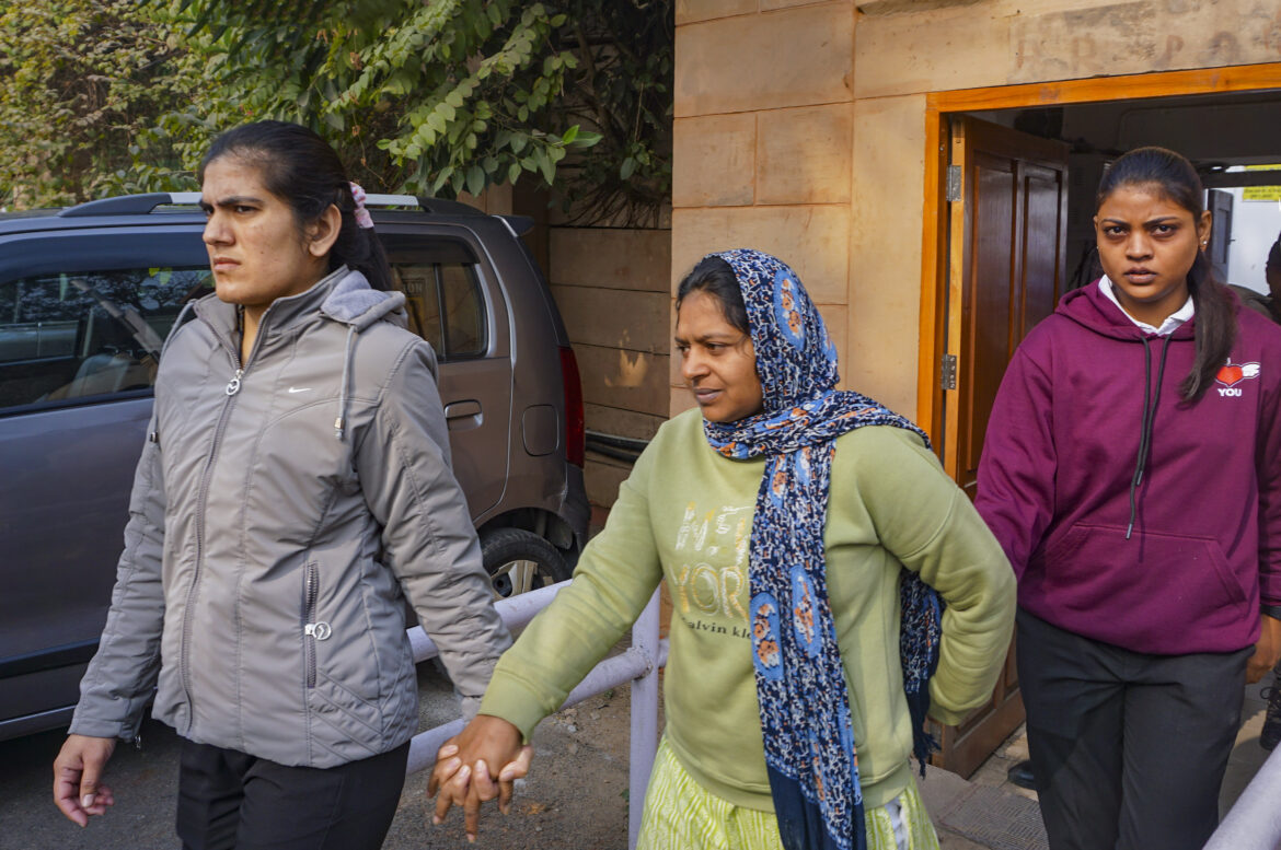 patiyala house court on neelam aazad