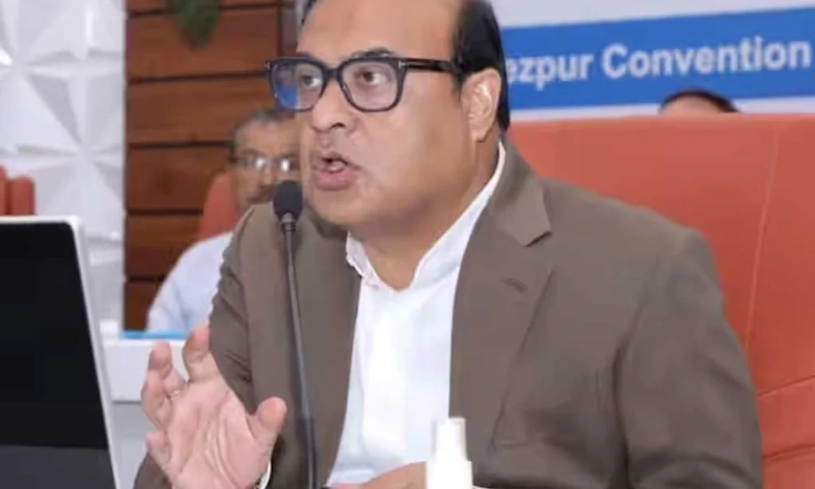 अयोध्या निमंत्रण अस्वीकार करने पर, कांग्रेस पर भड़के असम के सीएम