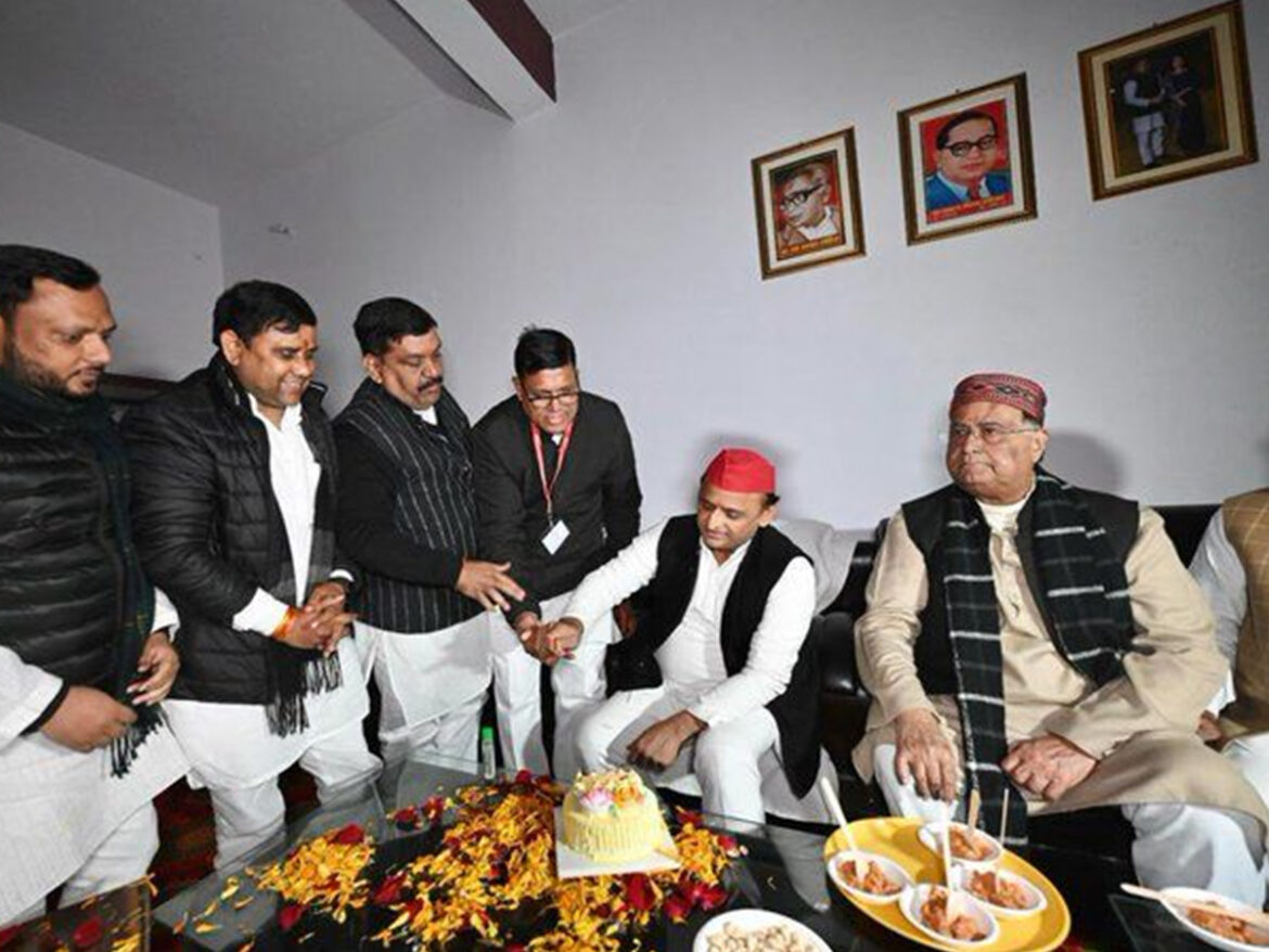 akhilesh on yogi government