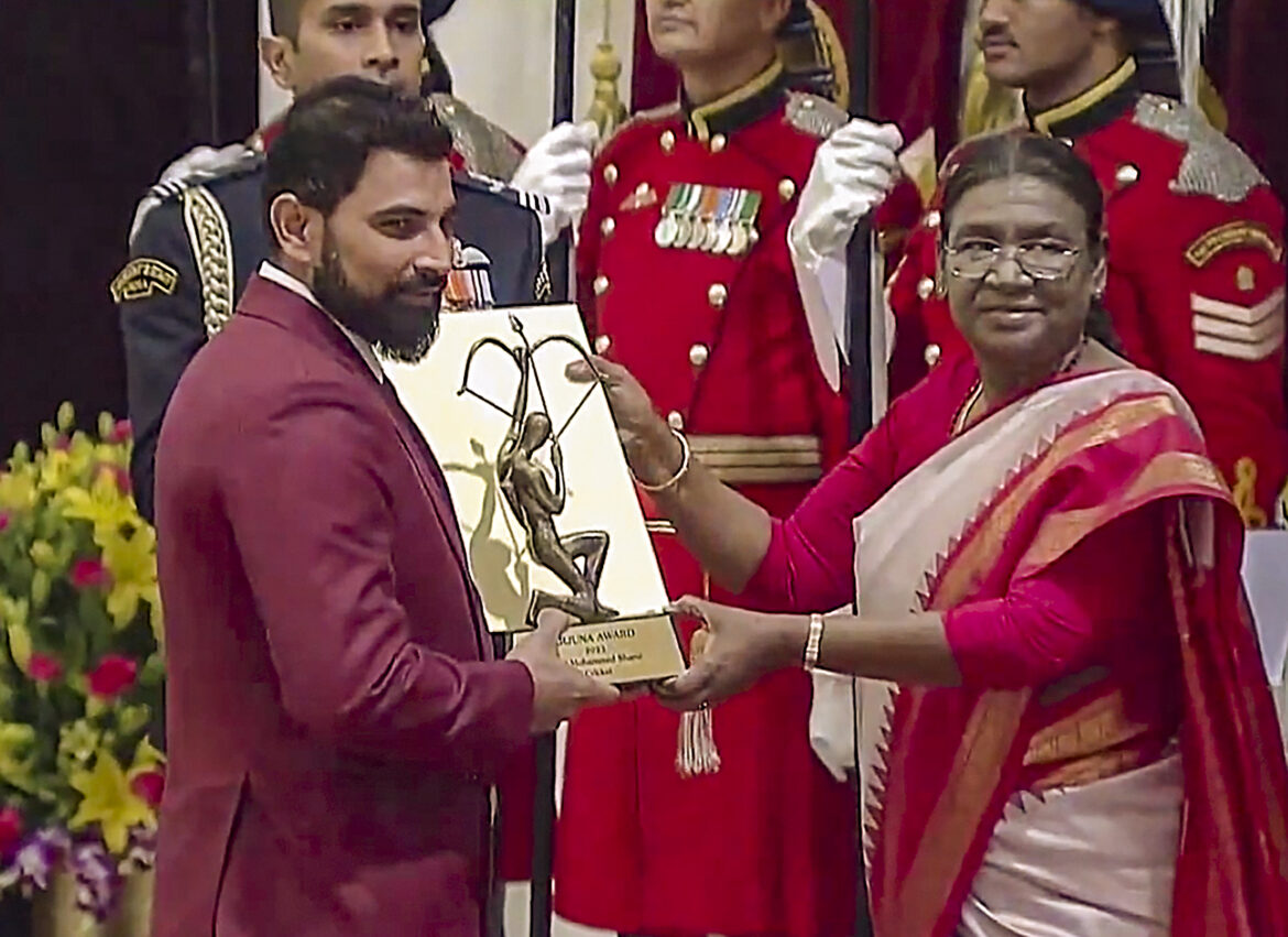 राष्ट्रपति ने खिलाड़ियों को दिए खेल पुरस्कार