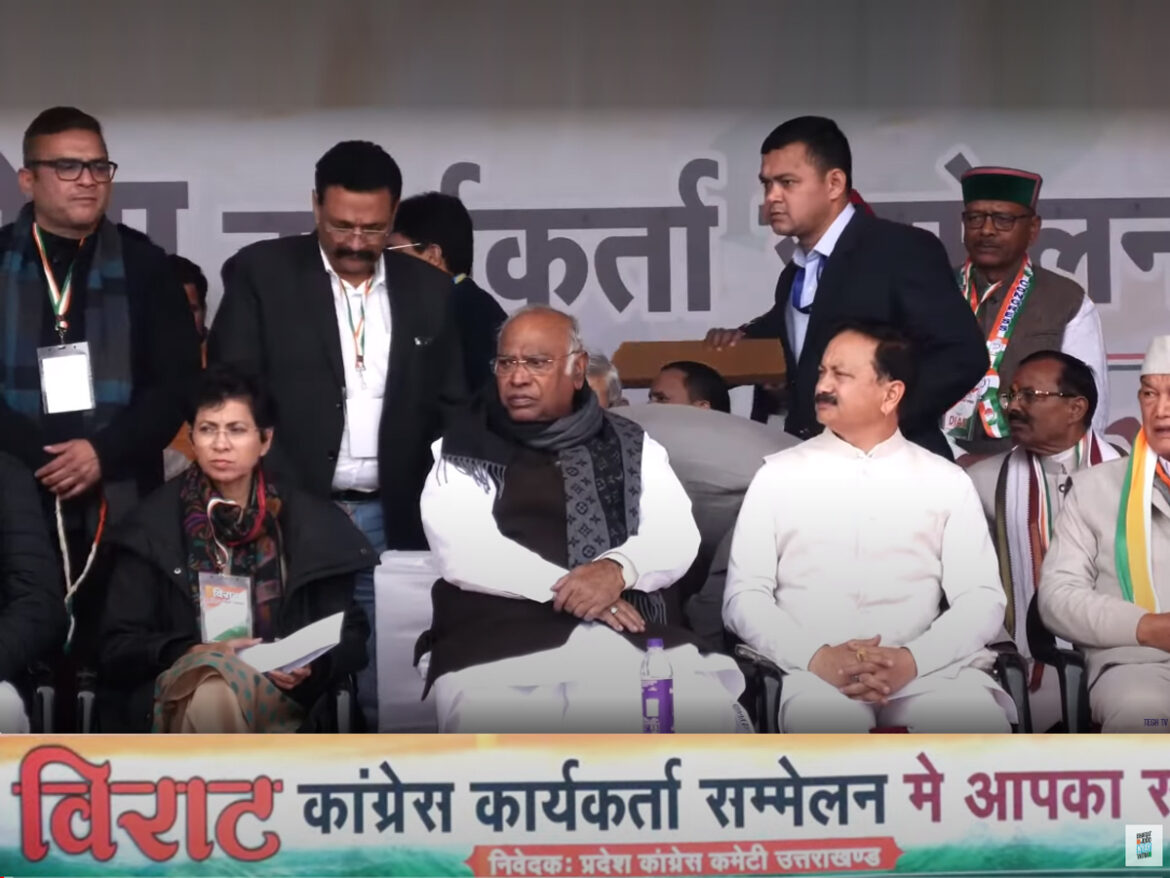 kharge attack on pm modi