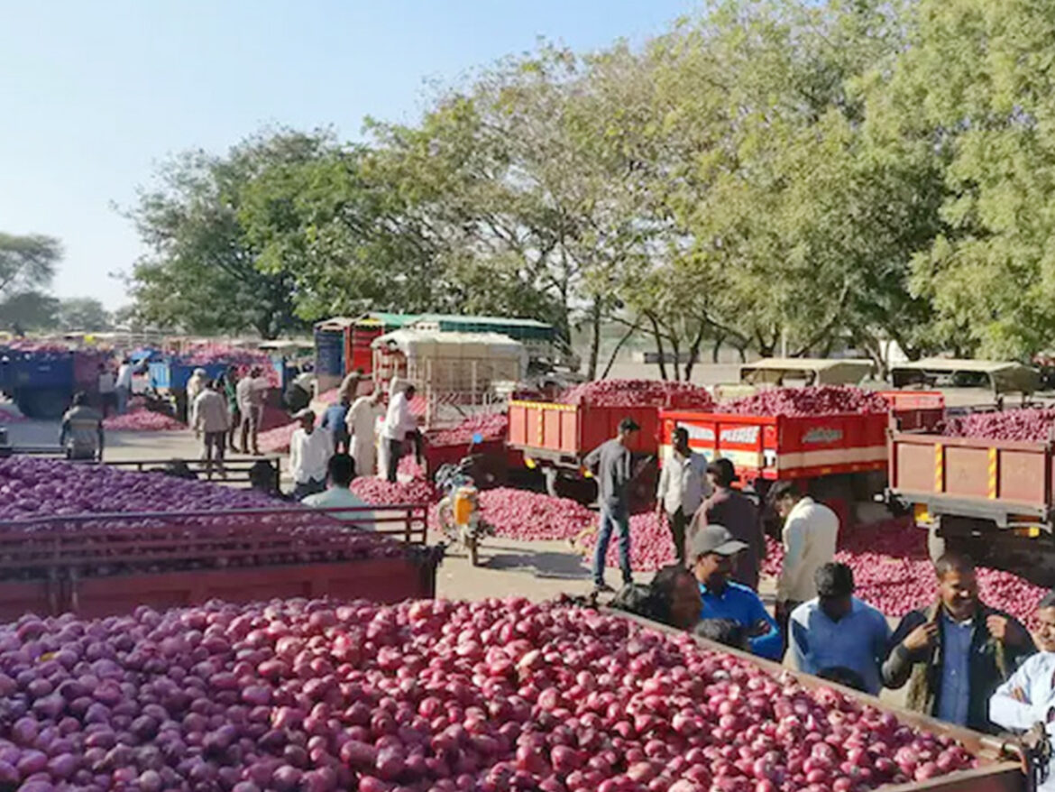 केंद्र सरकार ने प्याज निर्यात पर 31 मार्च तक लगाई रोक