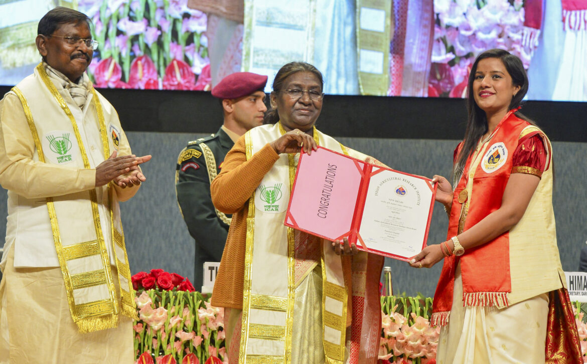 किसान सिर्फ अन्नदाता नहीं बल्कि जीवनदाता भी, राष्ट्रपति मुर्मु, 62वें दीक्षांत समारोह में पहुंची राष्ट्रपति