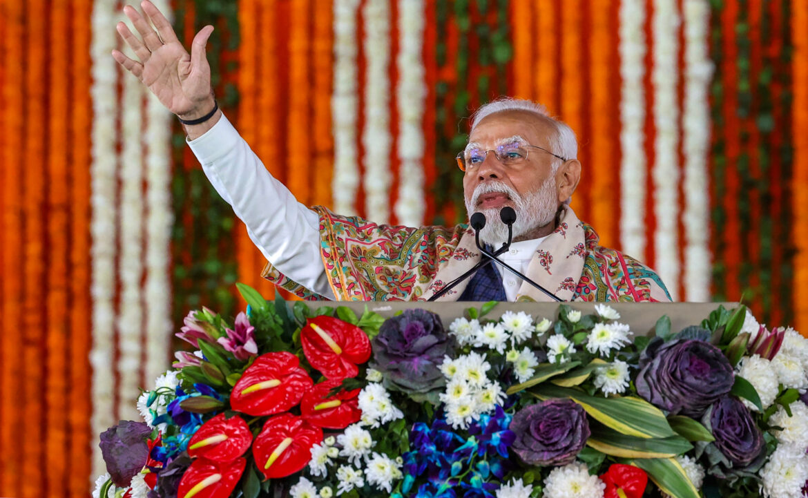 जम्मू कश्मीर के विकास में मुख्य बाधा थी 370, पीएम नरेंद्र मोदी