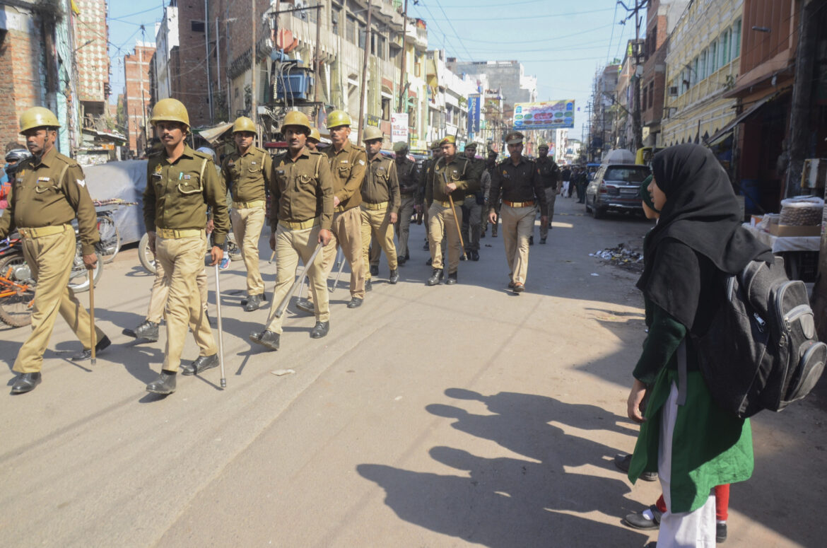 हल्द्वानी के कुछ इलाकों में पटरी पर लौटी जिंदगी, बनभूलपुरा में धारा 144 लागू, अवैध मदरसा गिराने पर भड़की थी हिंसा