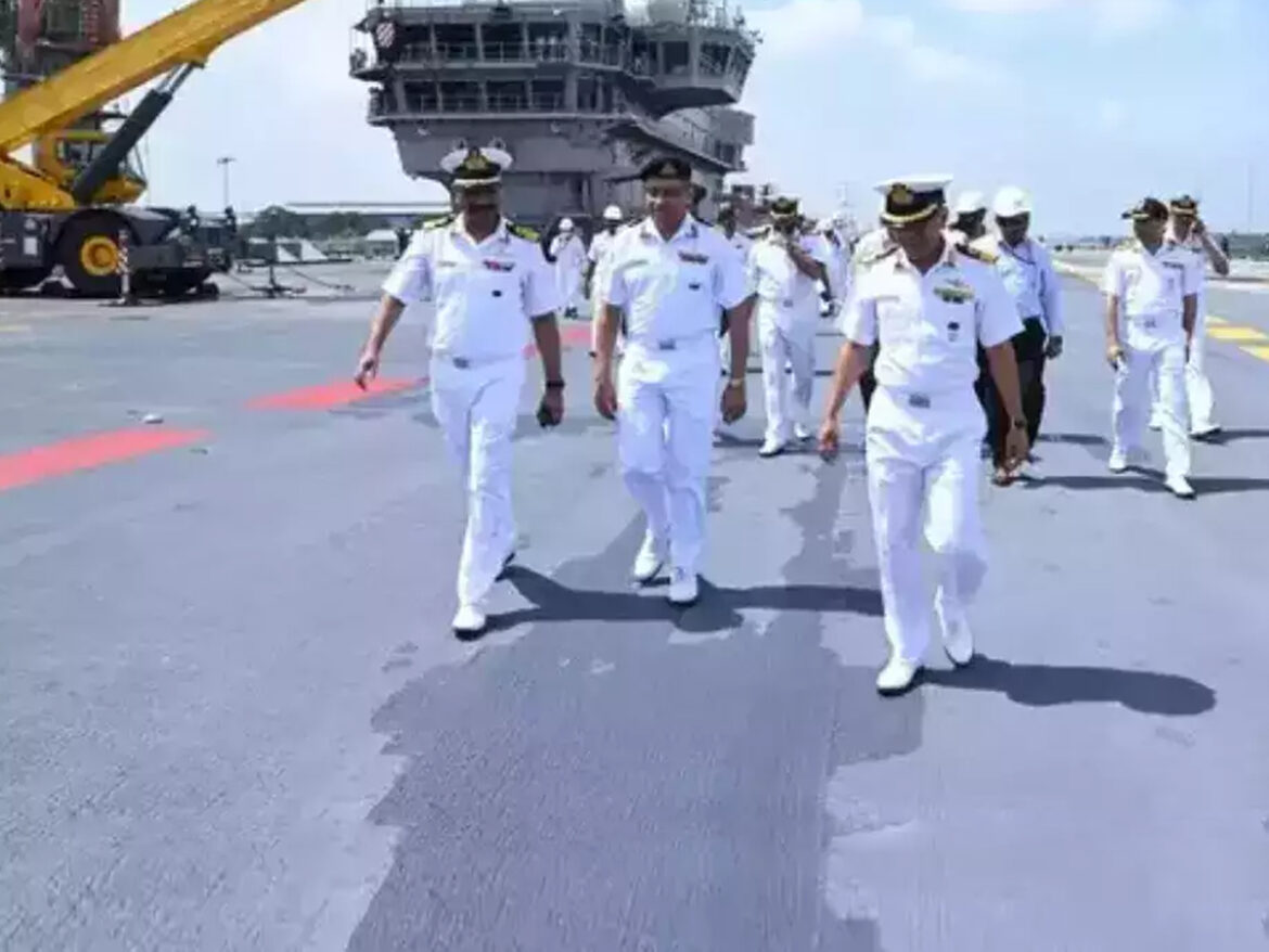 कतर की जेल से 8 पूर्व भारतीय नौसैनिक रिहा, कतर कोर्ट ने सुनाई थी फांसी की सज़ा