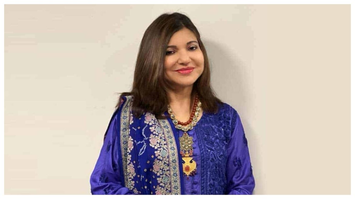 Alka Yagnik has sung the female version of which popular song of Big B, know about her love story on her birthday