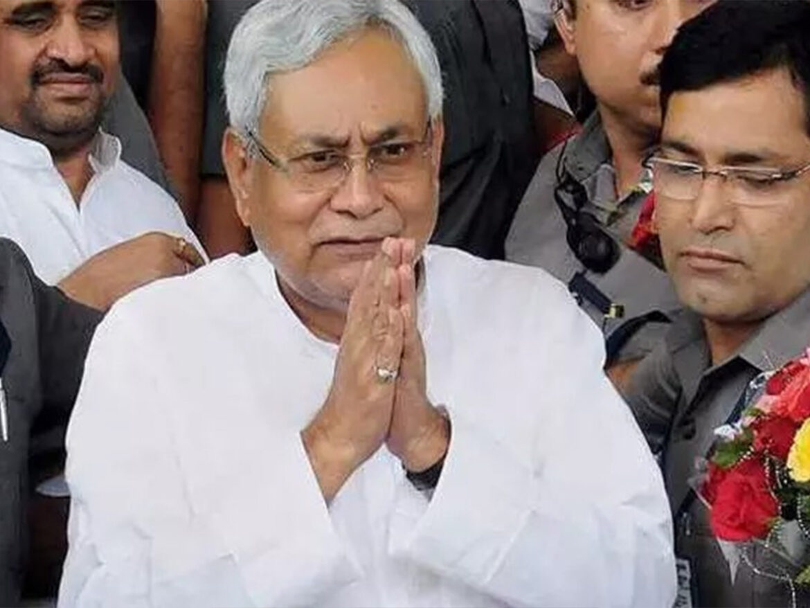 73 साल के हुए नीतीश कुमार, पीएम मोदी ने दी बधाई, योगी ने स्वस्थ जीवन की कामना की