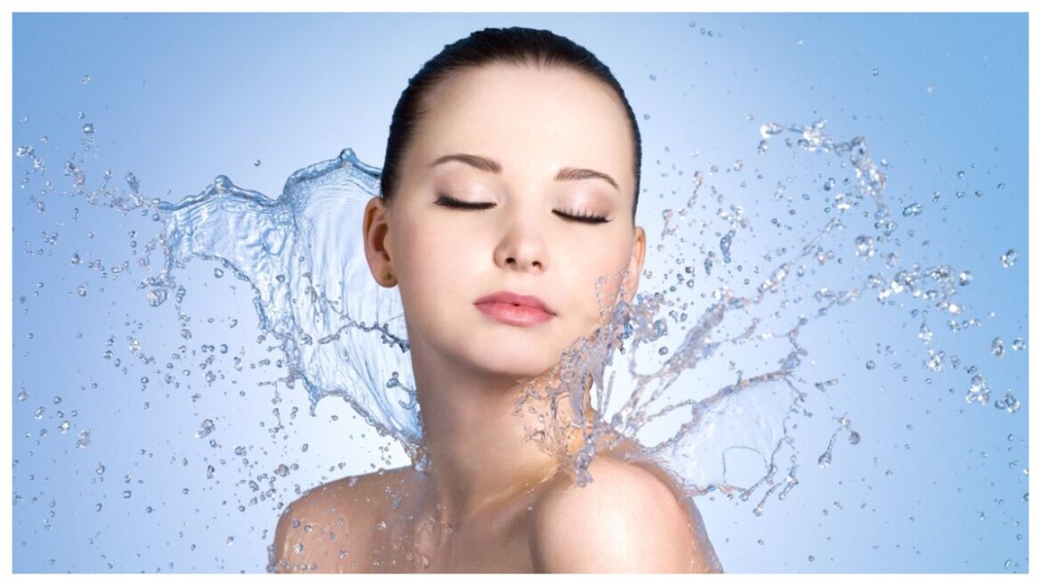 फेस वॉश के दौरान इन गलतियों को करने से खो जाती है चेहरे की चमक