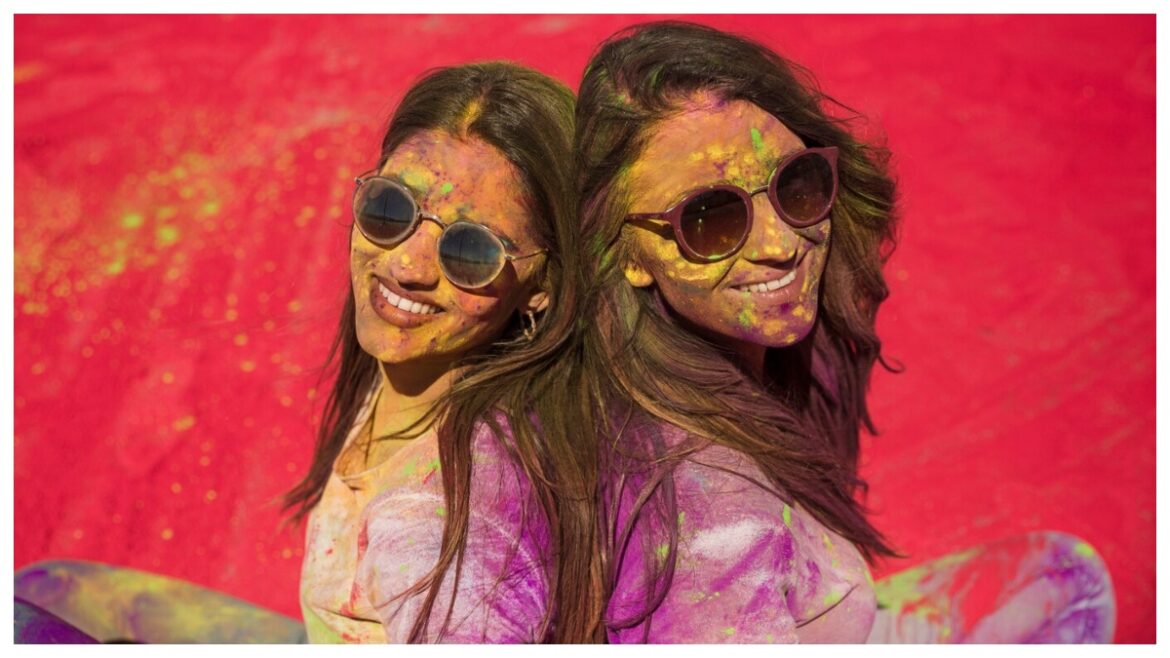 How to take care of hair with Holi colors - Live Times