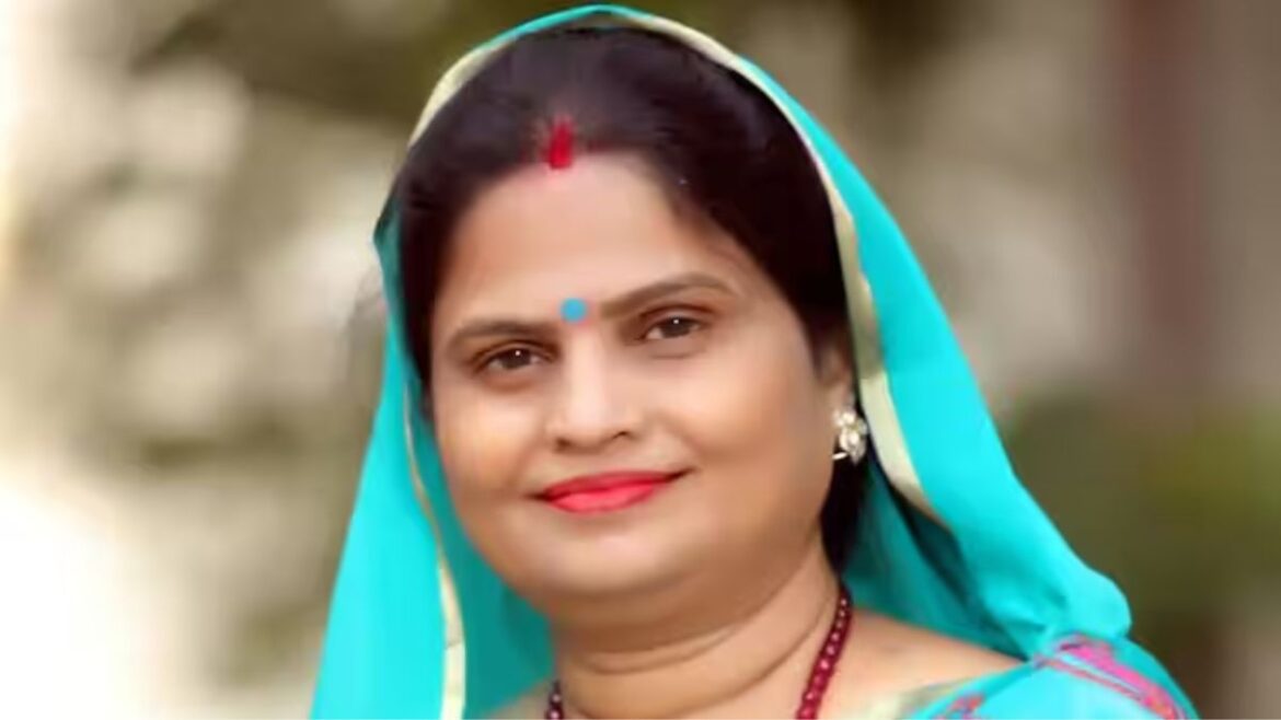 Lok Sabha Election 2024: खजुराहो सीट पर I.N.D.I.A. गठबंधन को झटका, SP उम्मीदवार का नामांकन हुआ रद्द