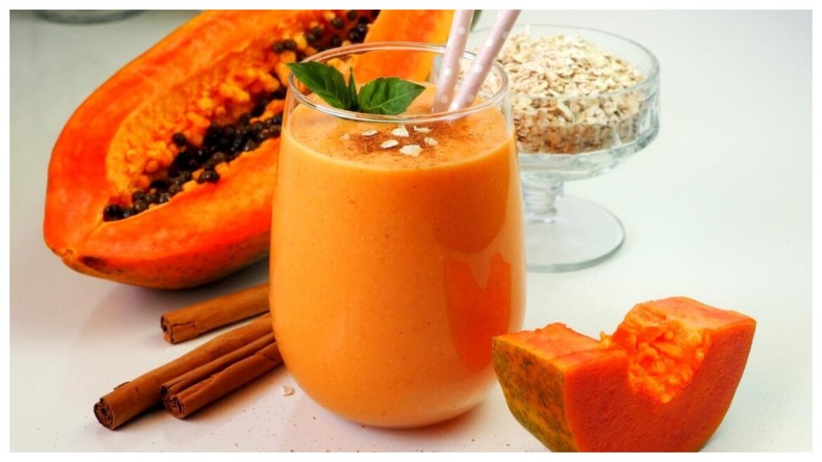 Papaya Shake Recipe: गर्मी में डिहाइड्रेशन से बचाए रखता है पपीता शेक, बनाने में भी है आसान