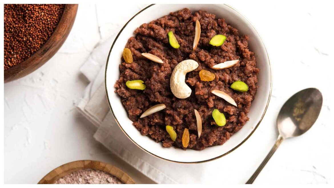 Weekend Special: इस वीकेंड घरवालों को बनाकर खिलाएं स्वादिष्ट रागी का हलवा, जानिए रेसिपी