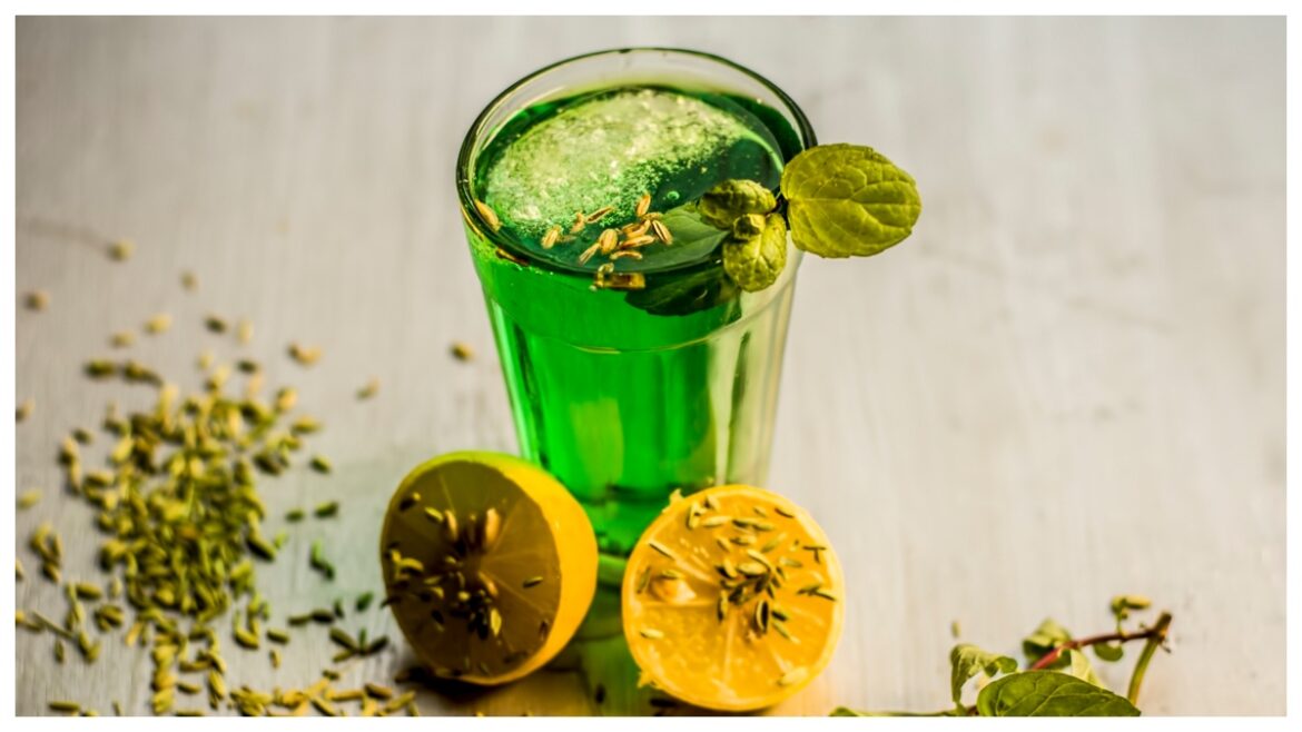 Summer Drink: गर्मी में शरीर को तुरंत ठंडक प्रदान करेगा सौंफ का शरबत, जानिए रेसिपी
