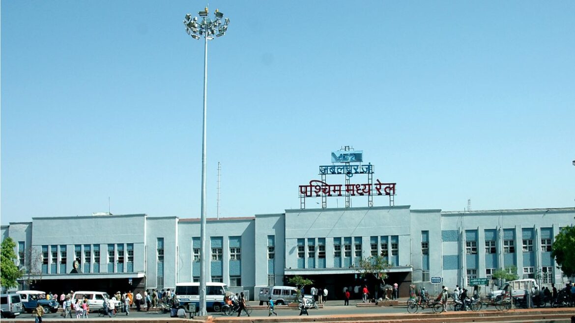Jabalpur Uniform vendors