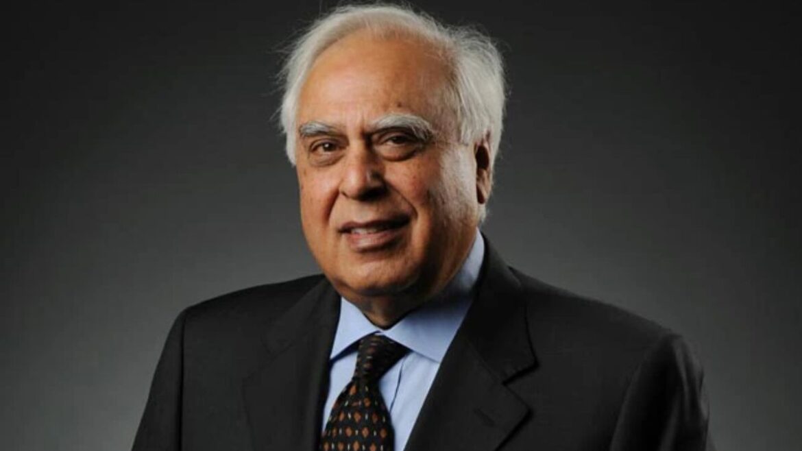 Kapil Sibal elected President of Supreme Court Bar Association