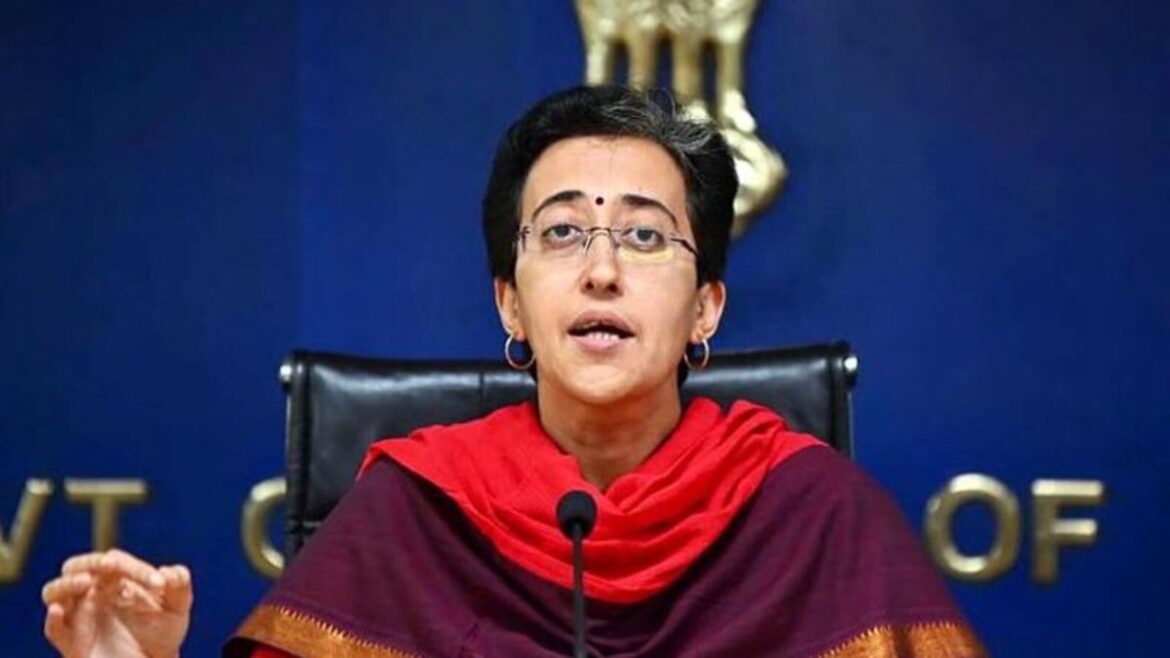 delhi water crisi atishi emergency meeting in delhi jal board officer