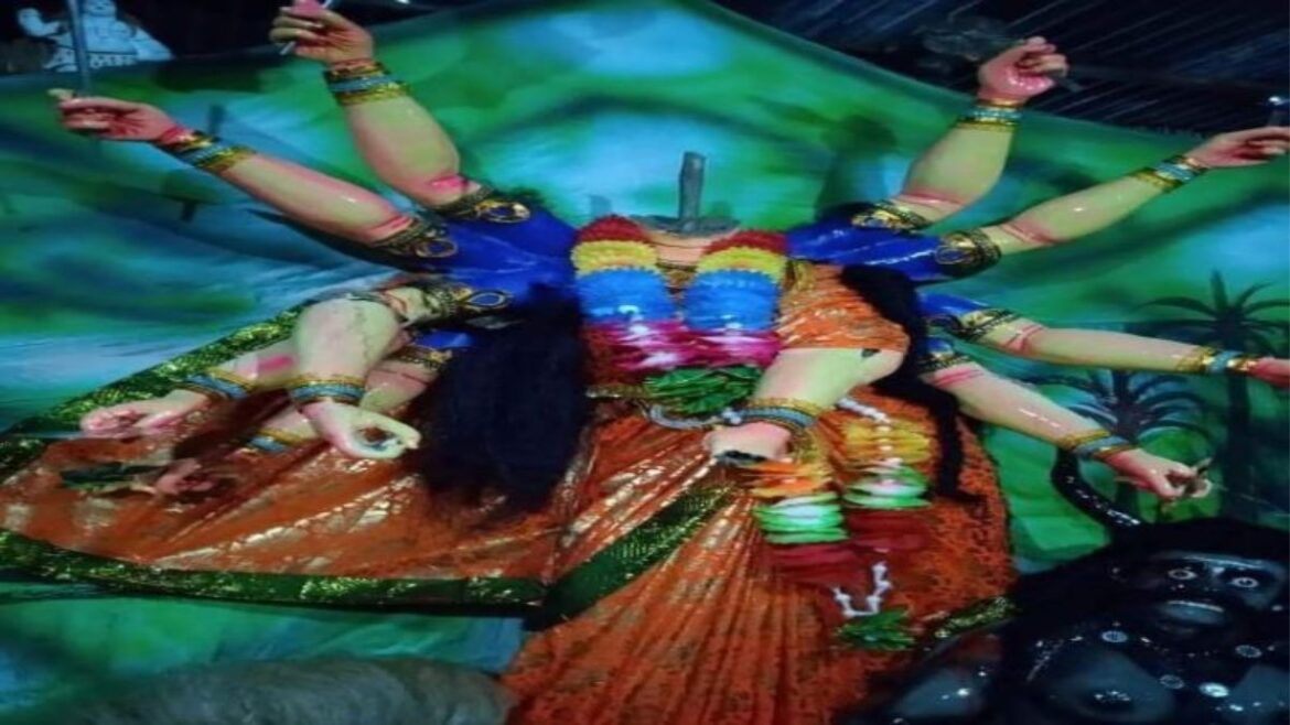 barabanki durga devi murti destroyed broke idol durga police incident site