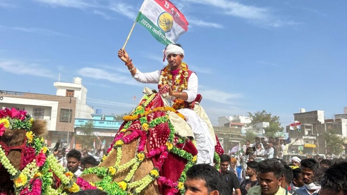 parliament session rajasthan MP rajkumar roat reached parliament riding camel police stopped