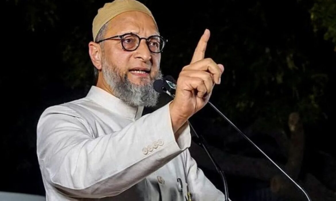 AIMIM ने MVA को साथ आने का दिया ऑफर, कहा - अगर BJP को हराना है तो मिलाना होगा हाथ