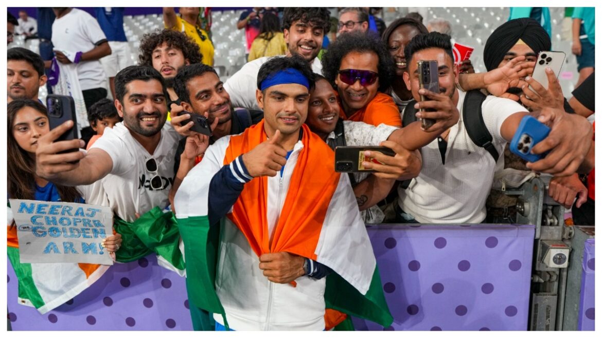 Paris Olympics 2024: नीरज चोपड़ा ने बढ़ाया देश का गौरव, देखिए ओलिंपिक की कुछ अनदेखी तस्वीरें