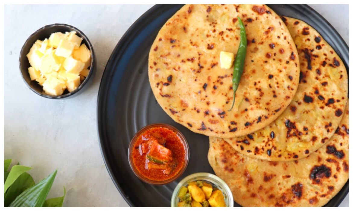 Weekend Special: बचे हुए चावलों से नाश्ते के लिए झटपट ऐसे तैयार करें चटपटे चावल के पराठे, ये रही रेसिपी