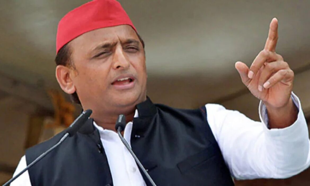 अखिलेश यादव के बुलडोजर वाले बयान पर भड़की BJP, कहा - मुंगेरीलाल के जैसे सपना देख रहे हैं