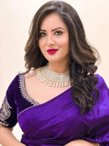 गणेश उत्सव के लिए Puja Banerjee से लें साड़ी Idea