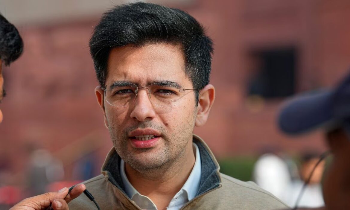 AAP सांसद राघव चड्ढा ने कांग्रेस नेता दीपक बाबरिया से की मुलाकात, कहा - उम्मीद पर ही तो टिकी है दुनिया