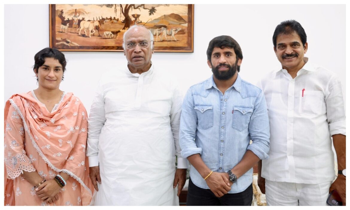 विनेश फोगाट की पॉलिटिक्स में धमाकेदार एंट्री, जानिये किस सीट से लड़ सकती हैं चुनाव