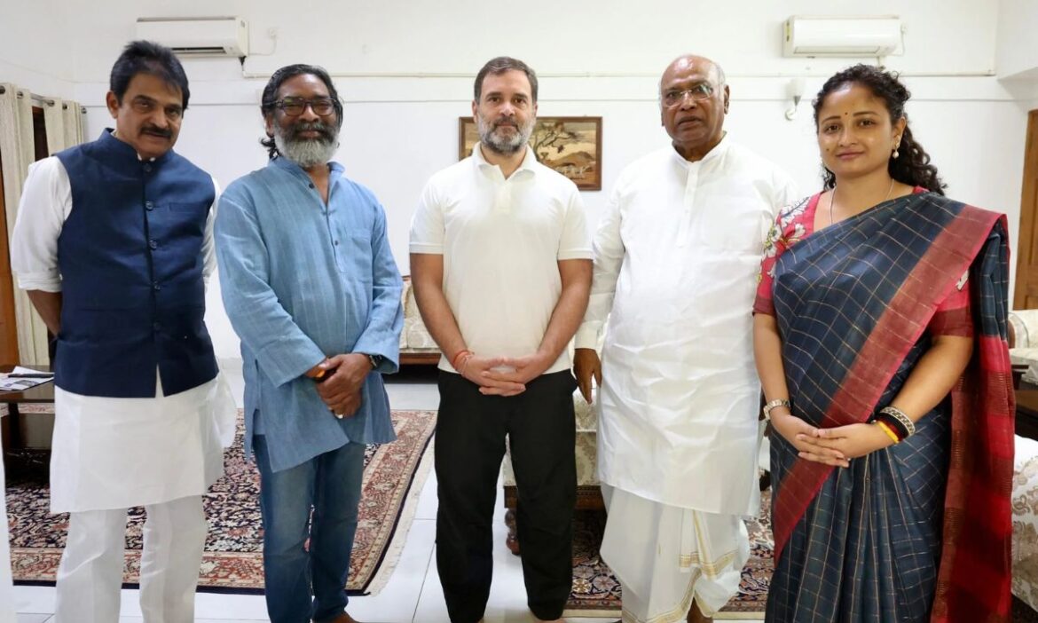 CM Hemant Soren met Mallikarjun Kharge and Rahul Gandhi in Delhi, said will run the government with full strength