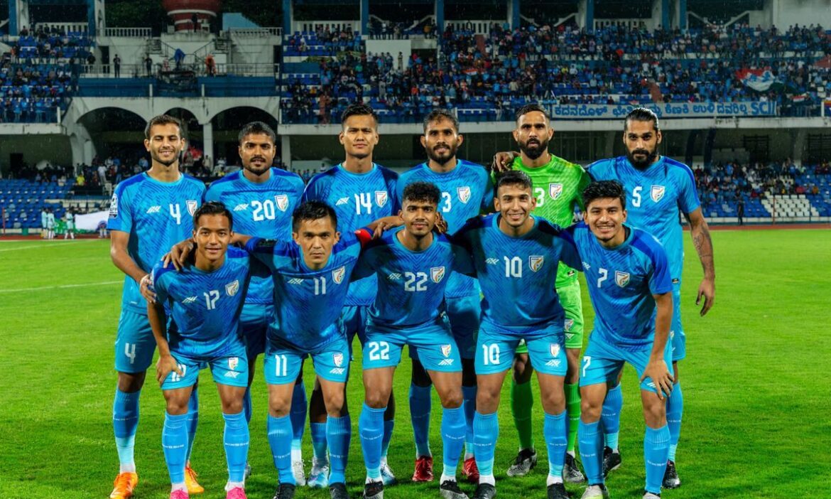 Indian Football Team: भारतीय पुरुष फुटबॉल टीम 18 नवंबर को हैदराबाद में मलेशिया के खिलाफ फ्रेंडली मैच खेलेगी. इसका एलान अखिल भारतीय फुटबॉल महासंघ (AIFF) ने किया है.