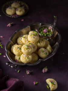 नवरात्रि स्पेशल: मां कात्यायनी को लगाएं मलाई पेड़े का भोग