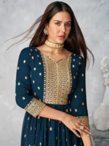 दीवाली के लिए एकदम परफेक्ट हैं Sonam Bajwa के ये सूट डिजाइन्स