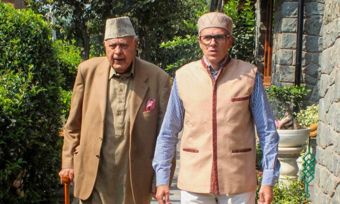 सर्वसम्मति से उमर अब्दुल्ला चुने गए NC विधायक दल के नेता, जल्द सरकार बनाने का दावा करेंगे पेश