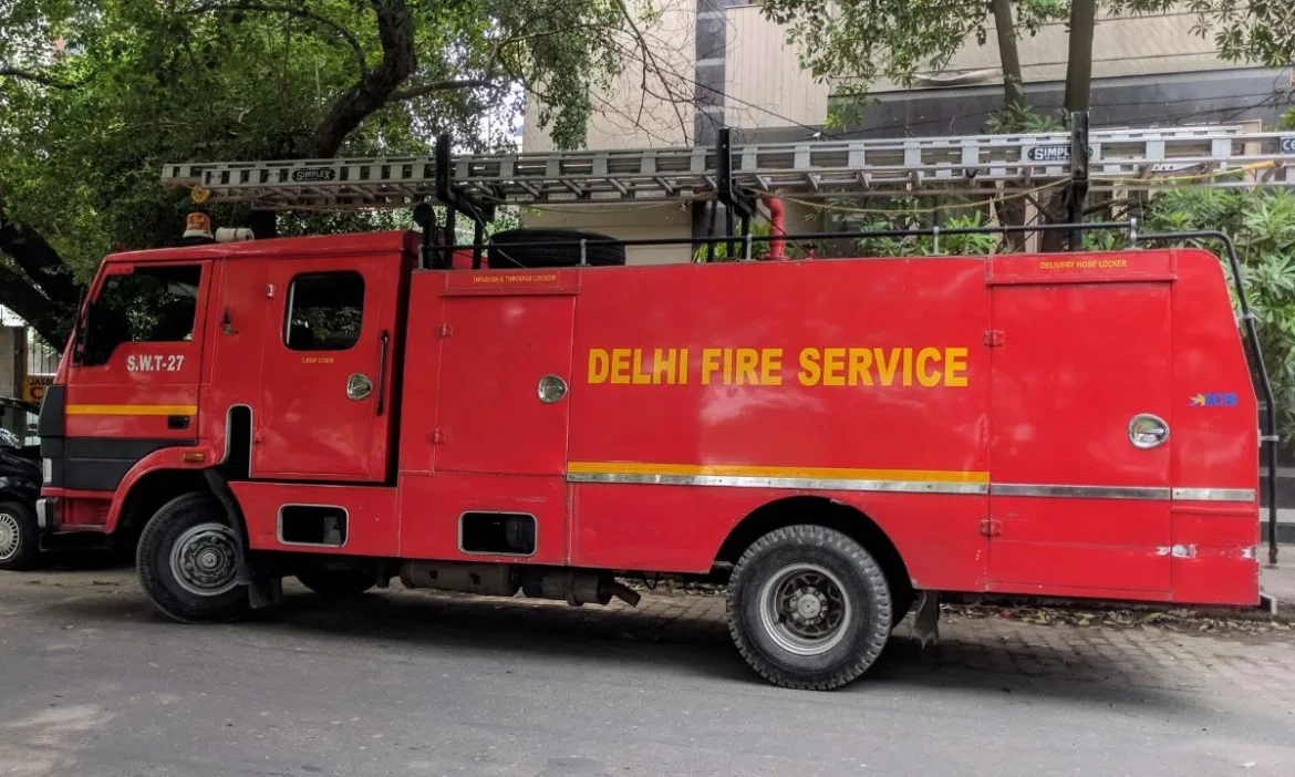 Delhi Fire Incident Keshavpuram Totaram Bazaar 3 shop