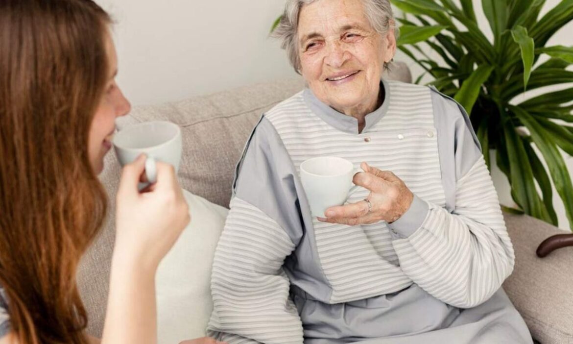 Winter Care: सर्दियों के मौसम में कैसे रखें बच्चों और बुजुर्गों का ख्याल, क्यों होती है उन्हें सबसे ज्यादा परेशानी? - Live Times