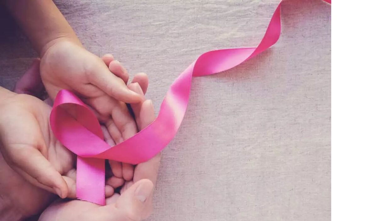 Cancer Treatment Myths: कैंसर एक जानलेवा बीमारी है, जिसका नाम सुनते ही लोगों के मन में डर की भावना आ जाती है. प्रत्येक वर्ष दुनियाभर में लाखों लोग इस बीमारी के चपेट में आ रहे हैं.