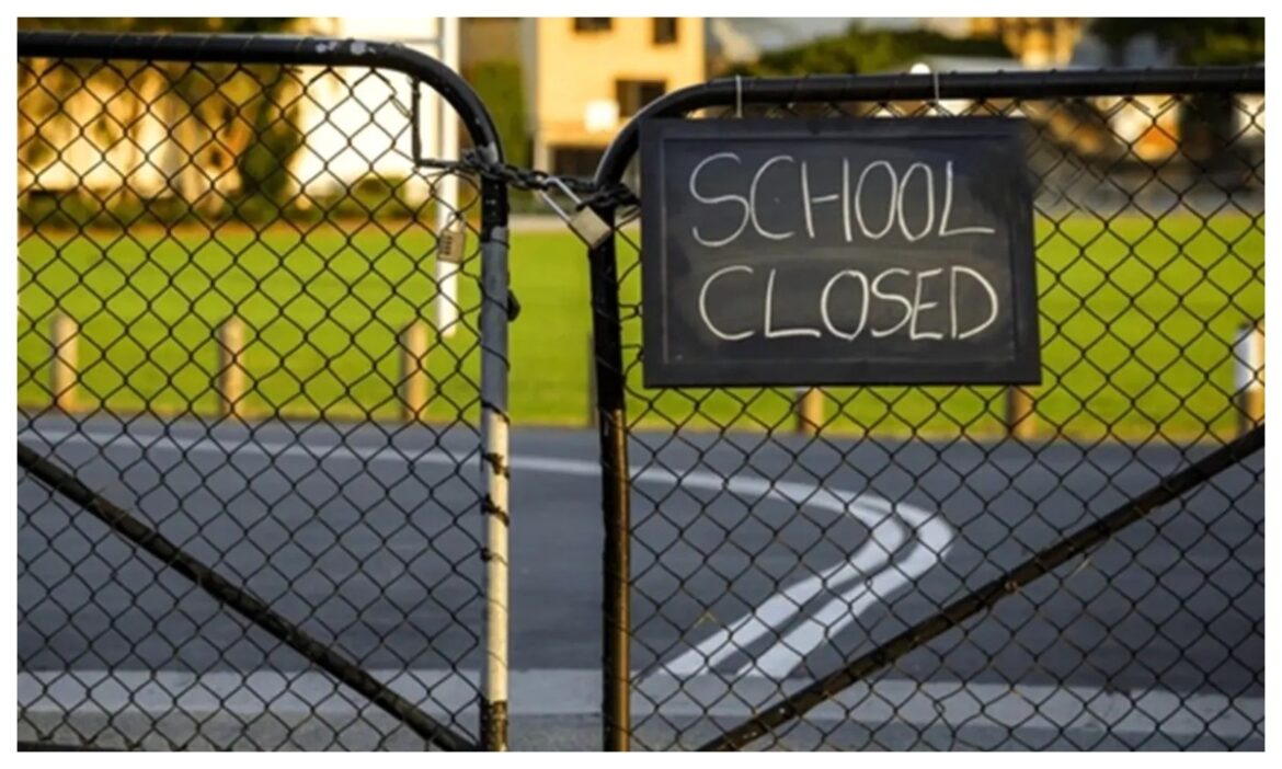 School Closed News Delhi NCR Message to Parents Supreme Court Order Air Pollution