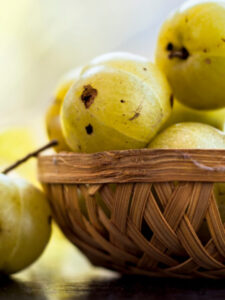 amla-benefits-for-skin