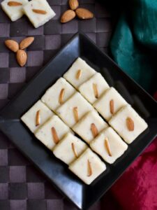 Bhaiya Dooj 2024 पर ऐसे बनाएं शुगर फ्री बादाम की बर्फी