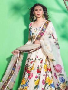 floral-salwar-suits-by-aditi-rao-hydari-for-summer-season-1716009838