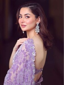 शादियों में जरूर ट्राई करें इस रंग के लहंगा-साड़ी, दिखेंगी हूर की परी