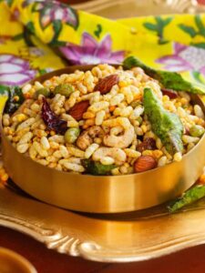 बची हुई खील से झटपट ऐसे तैयार करें चटपटी नमकीन