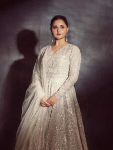 rashami-desai-suit-look-1721983238 (1)