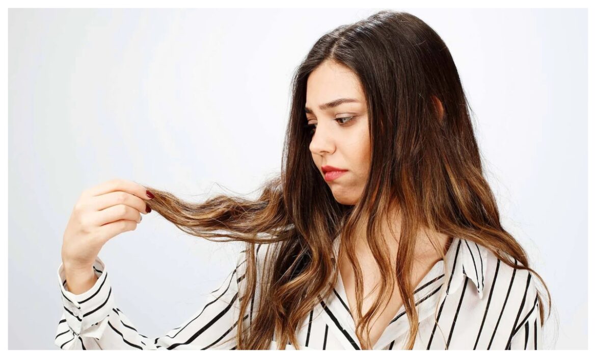 Hair Care Tips: बालों को नुकसान पहुंचा सकता है Pollution, ये 5 हेयर मास्क भर देंगे नई जान